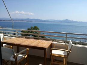 Гостиница Atlas-Unlimited Sea View Apartment  Лутраки